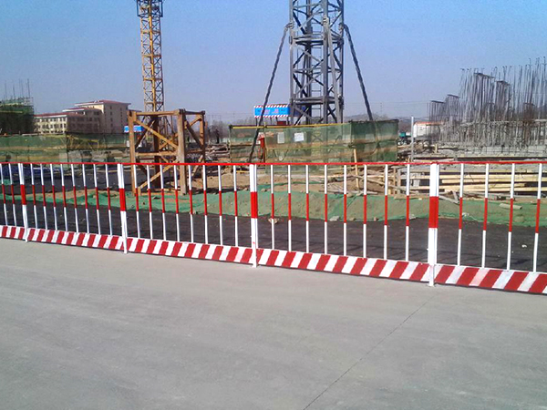 浙江基坑護(hù)欄圖片6