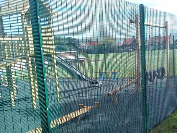 陜西358護(hù)欄網(wǎng)圖片3